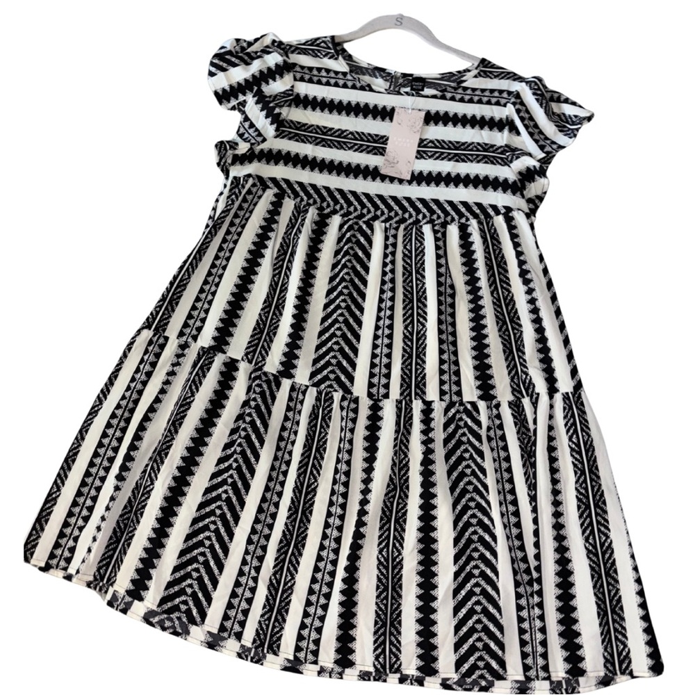 Emery Rose Boho Smock Dress | Black & White | Size M | NWT